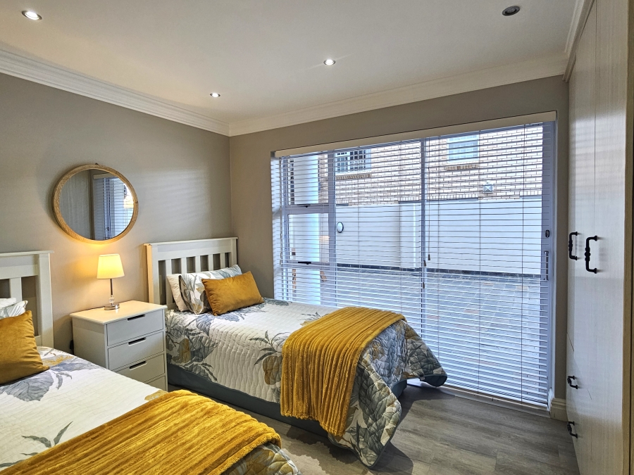 2 Bedroom Property for Sale in Wavecrest Eastern Cape